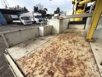 いすゞエルフ高所作業車小型（2t・3t）[写真19]