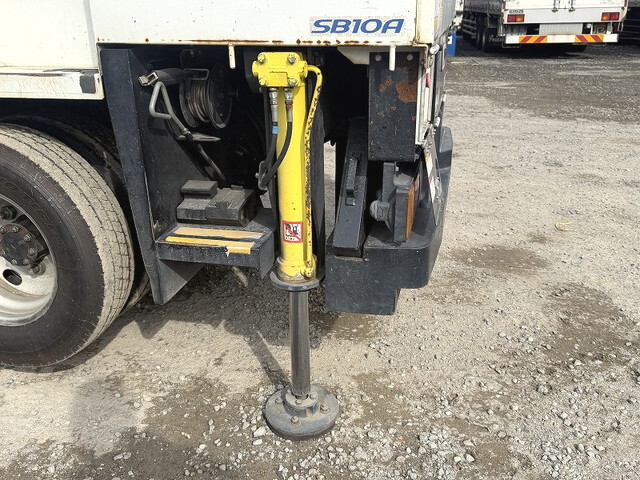 いすゞエルフ高所作業車小型（2t・3t）[写真21]