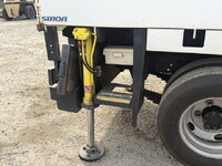 いすゞエルフ高所作業車小型（2t・3t）[写真25]