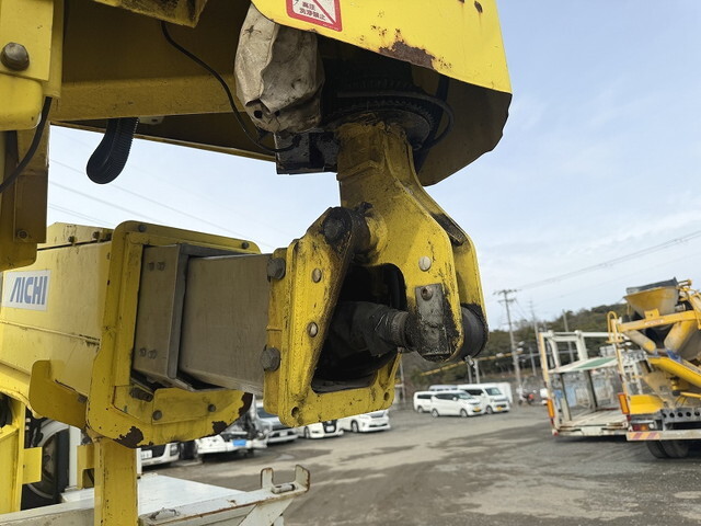 いすゞエルフ高所作業車小型（2t・3t）[写真31]