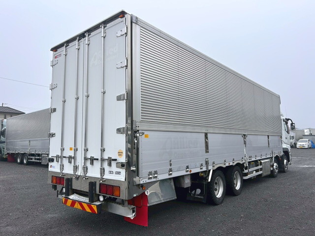 三菱ふそうスーパーグレートアルミウイング大型（10t）[写真02]