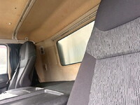 三菱ふそうスーパーグレートアルミウイング大型（10t）[写真22]