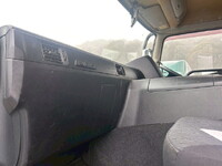 三菱ふそうスーパーグレートアルミウイング大型（10t）[写真24]