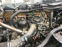 三菱ふそうスーパーグレートアルミウイング大型（10t）[写真33]