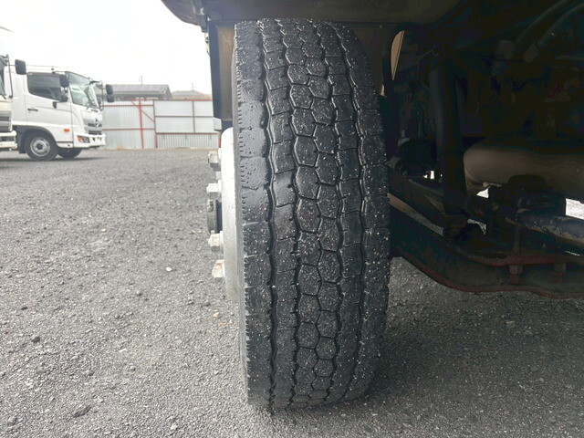 三菱ふそうスーパーグレートアルミウイング大型（10t）[写真40]