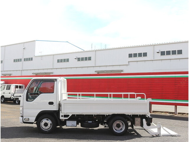 いすゞエルフ平ボディ小型（2t・3t）[写真12]