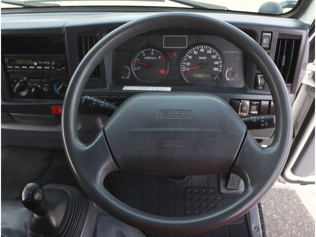 いすゞエルフ平ボディ小型（2t・3t）[写真18]