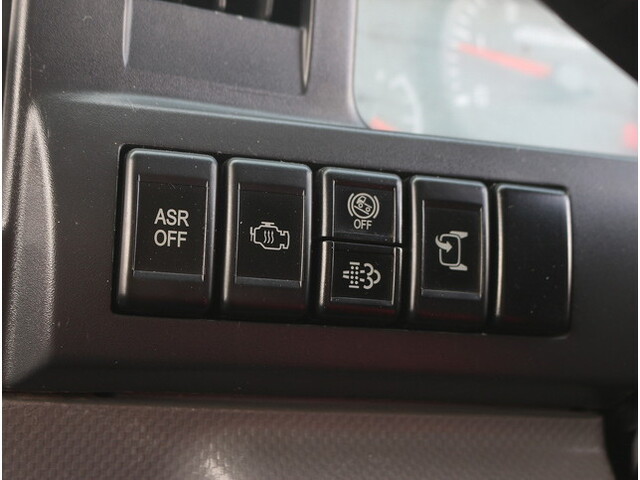 いすゞエルフ平ボディ小型（2t・3t）[写真23]