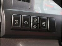 いすゞエルフ平ボディ小型（2t・3t）[写真24]