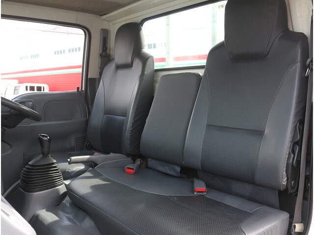 いすゞエルフ平ボディ小型（2t・3t）[写真29]