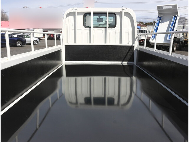 いすゞエルフ平ボディ小型（2t・3t）[写真09]