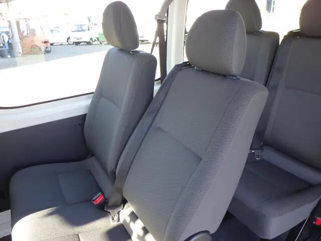 トヨタハイエースバン小型（2t・3t）[写真11]