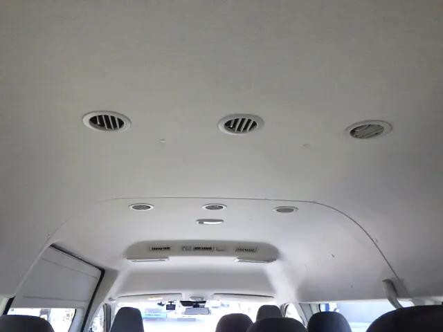 トヨタハイエースバン小型（2t・3t）[写真12]