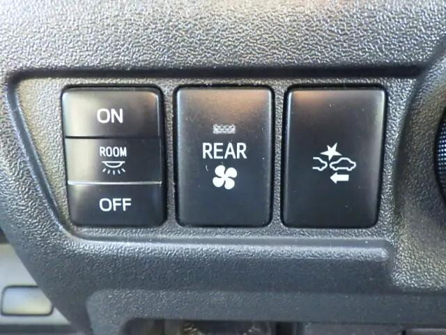 トヨタハイエースバン小型（2t・3t）[写真20]