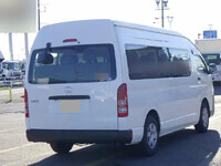 トヨタハイエースバン小型（2t・3t）[写真02]