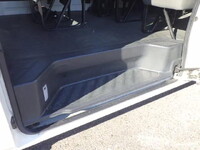 トヨタハイエースバン小型（2t・3t）[写真09]