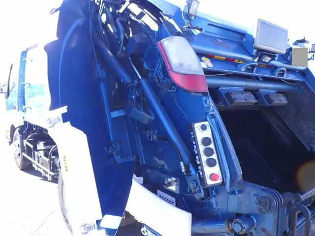 日野デュトロパッカー車（塵芥車）小型（2t・3t）[写真34]