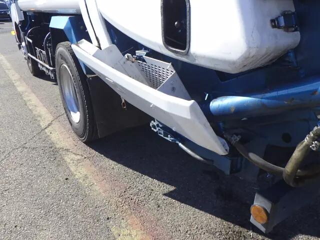 日野デュトロパッカー車（塵芥車）小型（2t・3t）[写真35]