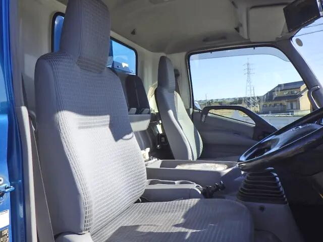 日野デュトロパッカー車（塵芥車）小型（2t・3t）[写真39]