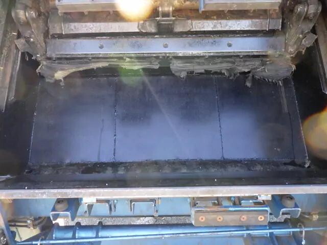 日野デュトロパッカー車（塵芥車）小型（2t・3t）[写真07]