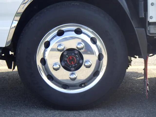 いすゞエルフアルミブロック小型（2t・3t）[写真16]