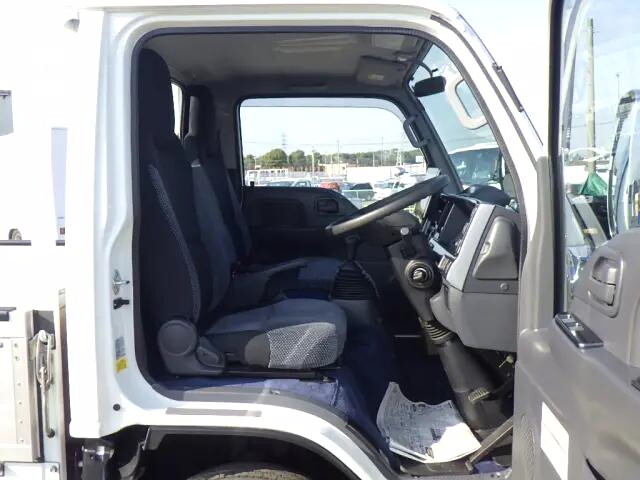 いすゞエルフアルミブロック小型（2t・3t）[写真34]