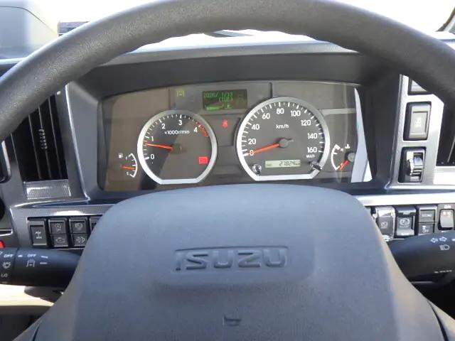 いすゞエルフアルミブロック小型（2t・3t）[写真40]