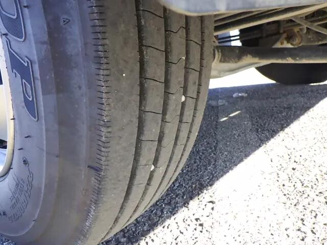 いすゞフォワードダンプ中型（4t）[写真18]