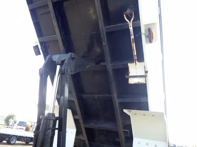 三菱ふそうファイター深ダンプ（土砂禁ダンプ）増トン（6t・8t）[写真10]