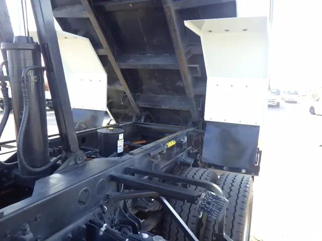 三菱ふそうファイター深ダンプ（土砂禁ダンプ）増トン（6t・8t）[写真27]