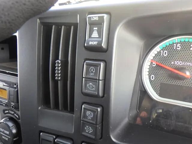 いすゞフォワードアルミブロック中型（4t）[写真15]