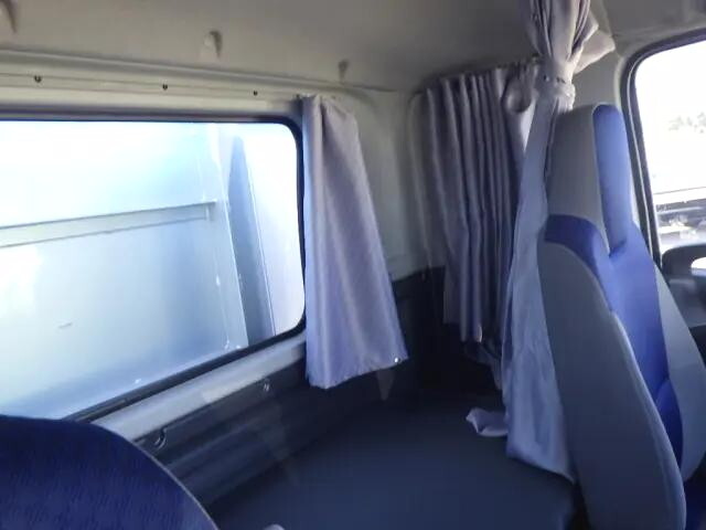 いすゞフォワードアルミブロック中型（4t）[写真18]