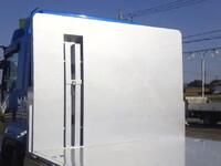 いすゞフォワードアルミブロック中型（4t）[写真33]