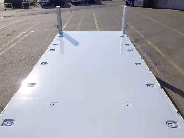 いすゞフォワードアルミブロック中型（4t）[写真09]