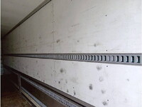 UDトラックスクオンアルミウイング大型（10t）[写真11]