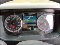 UDトラックスクオンアルミウイング大型（10t）[写真20]