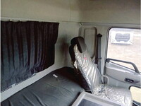 UDトラックスクオンアルミウイング大型（10t）[写真23]