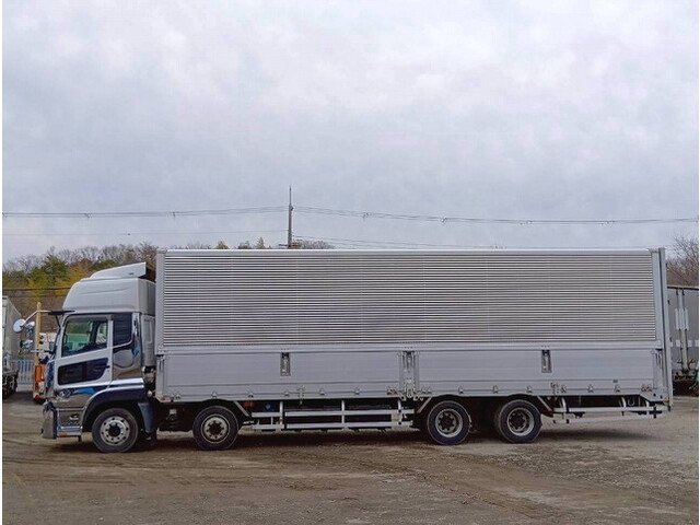 UDトラックスクオンアルミウイング大型（10t）[写真03]