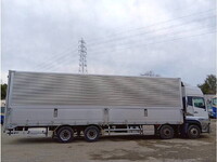 UDトラックスクオンアルミウイング大型（10t）[写真06]