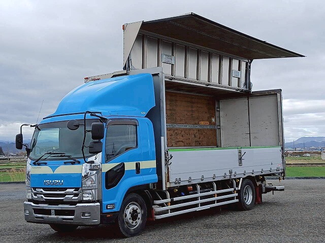 いすゞフォワードアルミウイング増トン（6t・8t）[写真01]