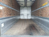 いすゞフォワードアルミウイング増トン（6t・8t）[写真11]