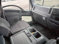 いすゞフォワードアルミウイング増トン（6t・8t）[写真23]