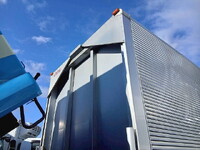 いすゞフォワードアルミウイング増トン（6t・8t）[写真27]