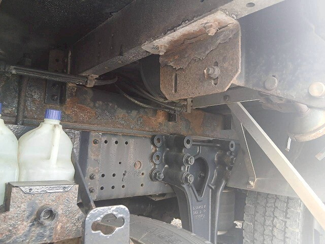 いすゞフォワードアルミウイング増トン（6t・8t）[写真35]