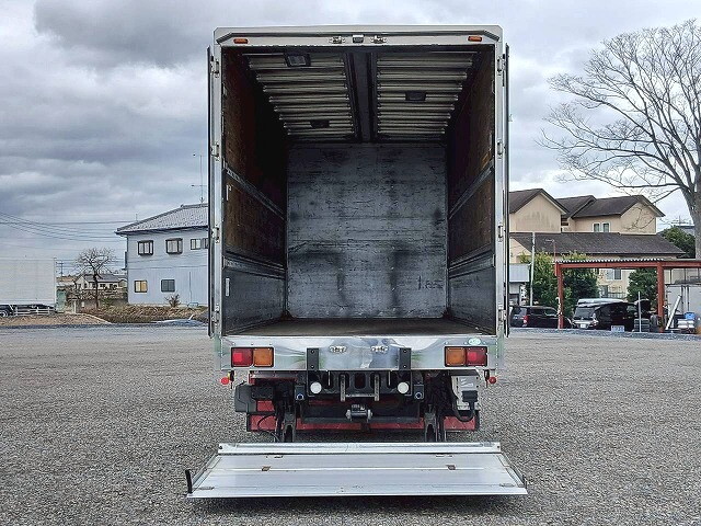 いすゞフォワードアルミウイング増トン（6t・8t）[写真08]