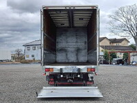 いすゞフォワードアルミウイング増トン（6t・8t）[写真09]