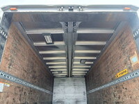 いすゞフォワードアルミウイング増トン（6t・8t）[写真10]