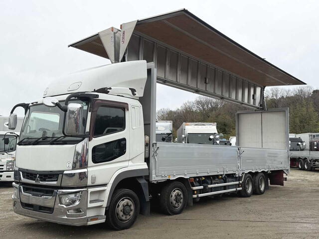 三菱ふそうスーパーグレートアルミウイング大型（10t）[写真01]