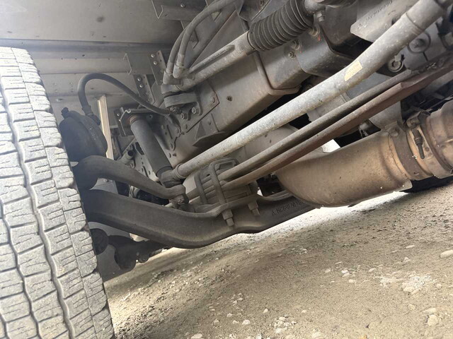 三菱ふそうスーパーグレートアルミウイング大型（10t）[写真23]