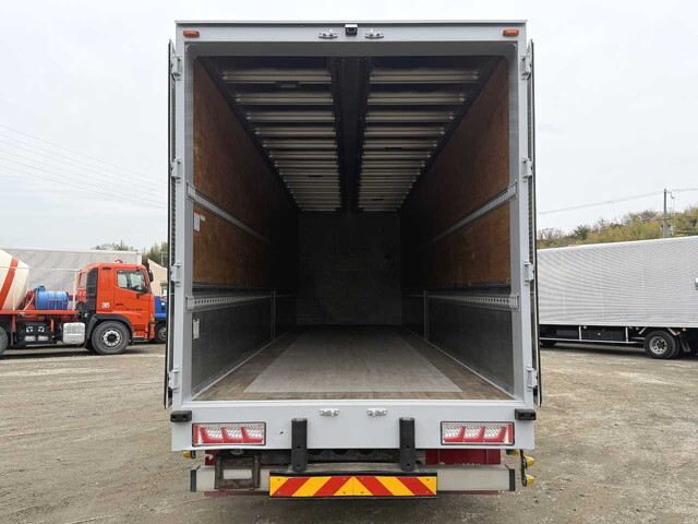 三菱ふそうスーパーグレートアルミウイング大型（10t）[写真24]